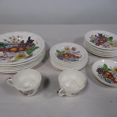 24 Pieces Of Copeland Spode Dishes