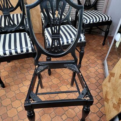 Dining Table and 6 Chairs