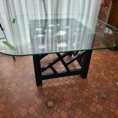 Dining Table and 6 Chairs
