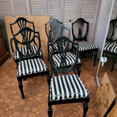 Dining Table and 6 Chairs