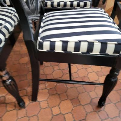 Dining Table and 6 Chairs