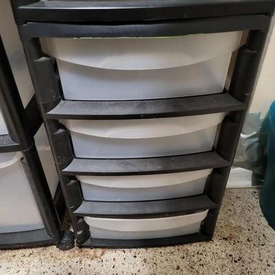 4 Plastic Drawers