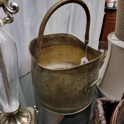 Lamp/Basket Lot