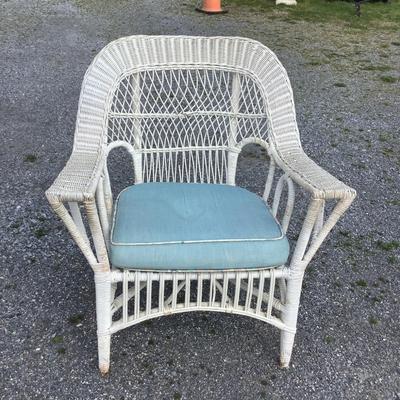 239 Antique Wicker Arm Chair