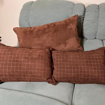 Lot 6 Decorative Throw Pillows Rectangle