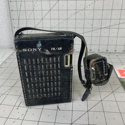 #51 Vintage Sony FM/AM Radio and Lighter