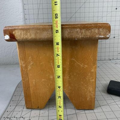 #54 Portable Battery and Stool