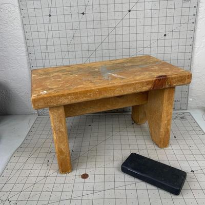 #54 Portable Battery and Stool