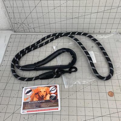 #70 Rucal Pets Leash