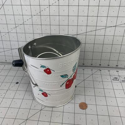 #82 Cherry White Flour Sifter