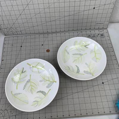 #90 Green Leaf Ikea Plates