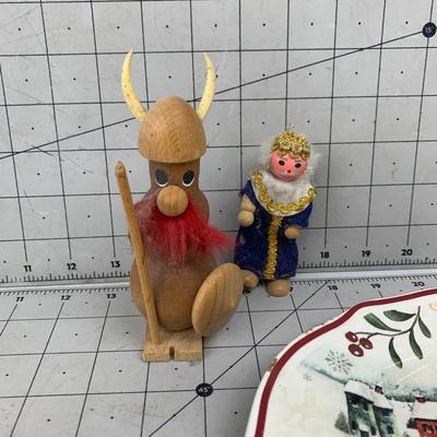 #94 Viking, King and Holiday Plate