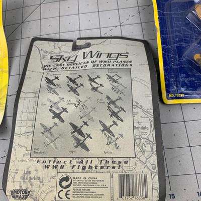 #160 Sky Wings WWII Fighter Plane Toys