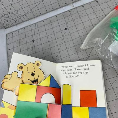 #167 Bears Build it Up Pop-Up Book