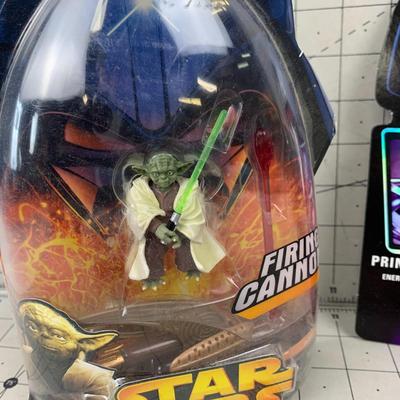 #248 Star Wars Yoda and Prince Xizor Figures