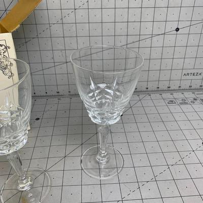 #325 French Lead Crystal Wine Glasses