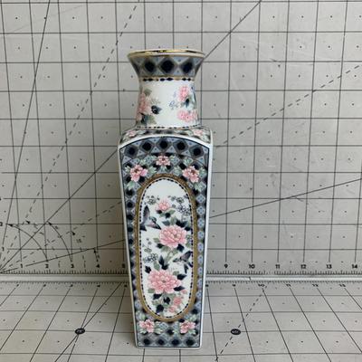 #340 Porcelain Flower Vase