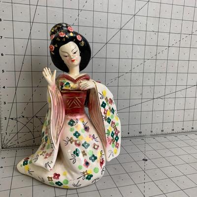 #341 Porcelain Japenese Woman