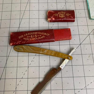 #349 J.R.Torrey Razor, Mirror and Pocket Knife
