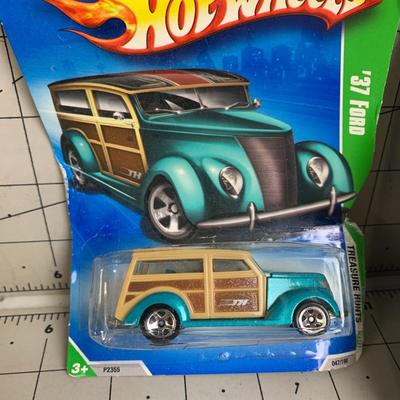 #352 Hot Wheels '37 Ford and Treasure Hunts