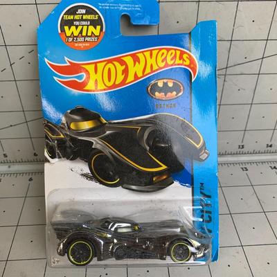 #353 Hot Wheels Batmobile
