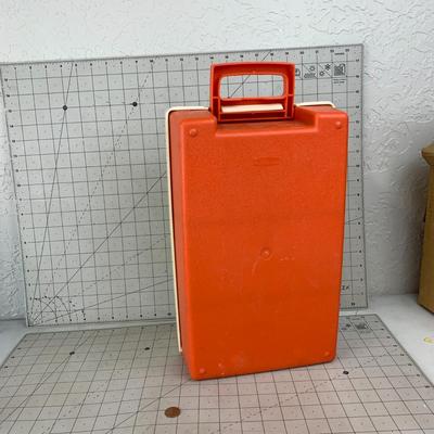 #373 Vintage Rubbermaid Cooler