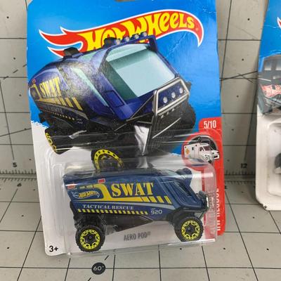 #383 Hot Wheels: Aero Pod and '15 Ford F-150