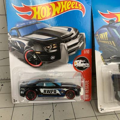 #384 Hot Wheels" '10 Camaro and Aero Pod