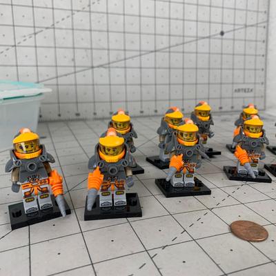 #392 Lego Space Miner Minifigures