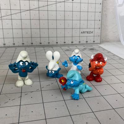 #394 Vintage Smurf Figures