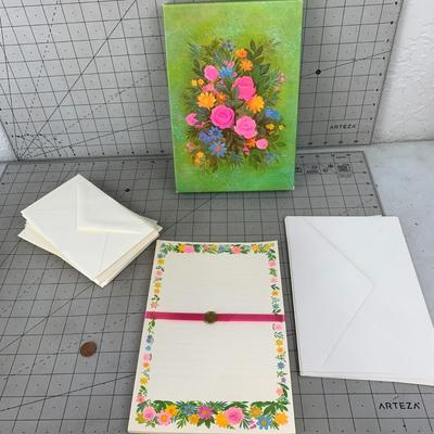 #404 Vintage Floral Stationary Kit