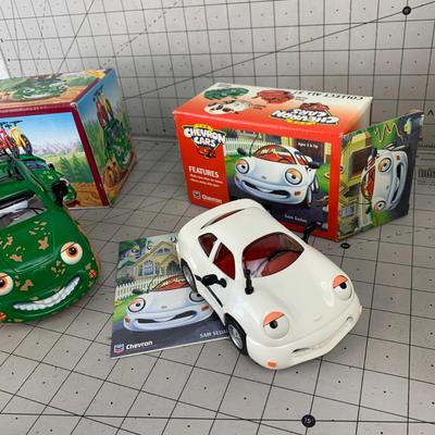 #409 Chevron Cars: Freddy 4-Wheeler and Sam Sedan