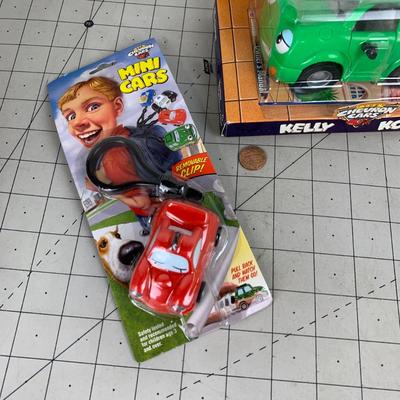 #418 Chevron Cars: Kelly Compact and Keychain
