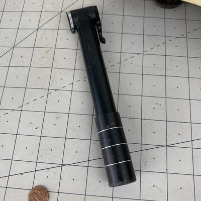 #430 Zefal Bike Pump and Bike Seat