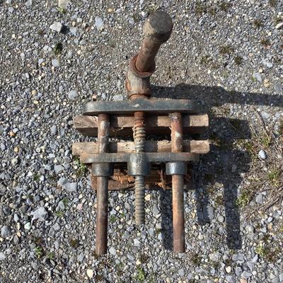 257 Vintage Industrial Clamp