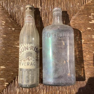 264 Antique Glass Bottles "Sun-Rise" & Gordon's New Jersey