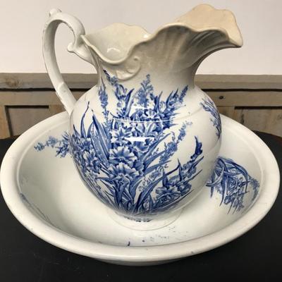 PORCELAIN LOT