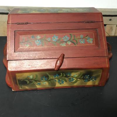 WOOD BOX LOT
