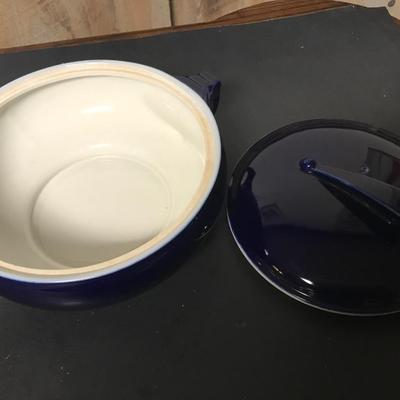 CASSEROLE DISH