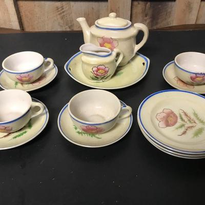 CHILDS PORCELAIN TEA SET
