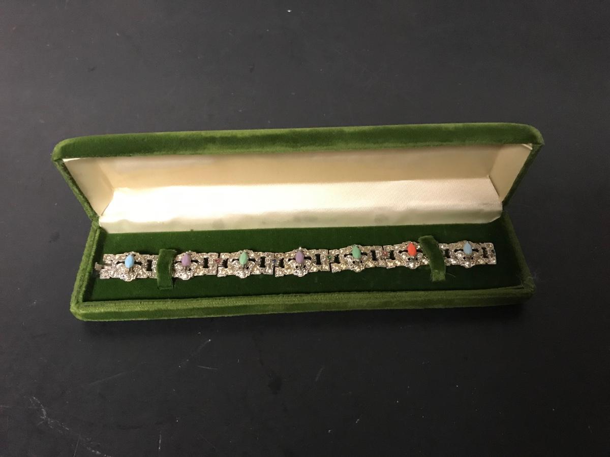 ESTATE JEWELRY LOT | EstateSales.org