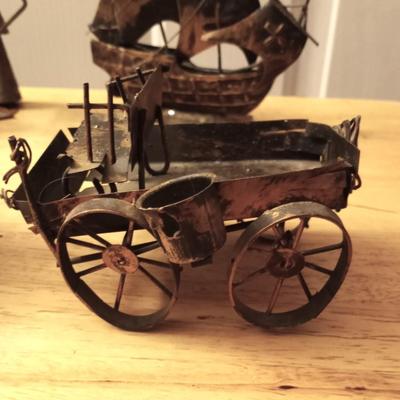 METAL FIGURINES