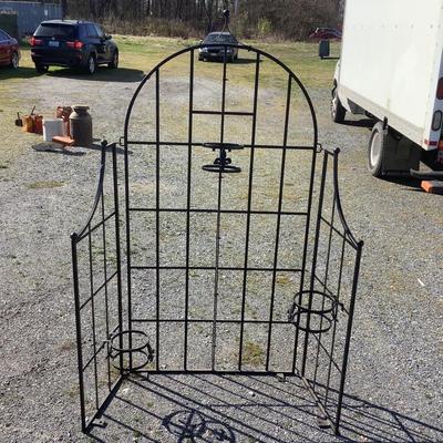 275 Smith-Hawken Metal Garden Trellis with Adjustable Fleur-di-Lis  Pot Holders