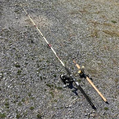 281 Shakespeare ALPHA Bigwater Fish Rod & Vintage Small Fly Rid