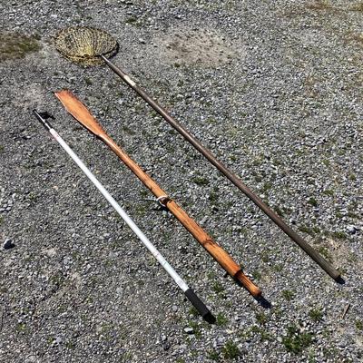 283 Lot with Extendable Boat Hook, Vintage Oar & Crab Net