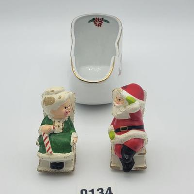 Holiday S & P Shaker Set
