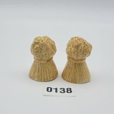Bundled Wheat S & P Shakers