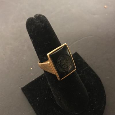 GOLD JEWELRY LOT