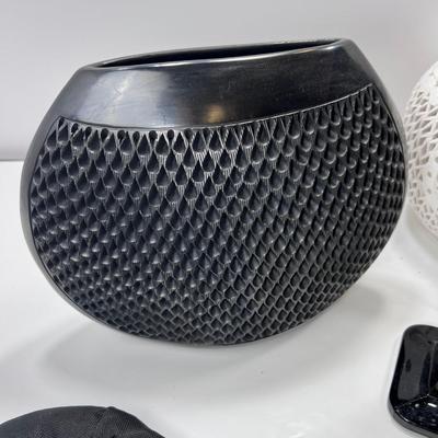 New Mexican Black ceramic Pottery, Black Glass