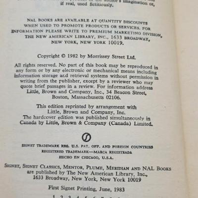 Lot of 8 Vintage Paperback Books